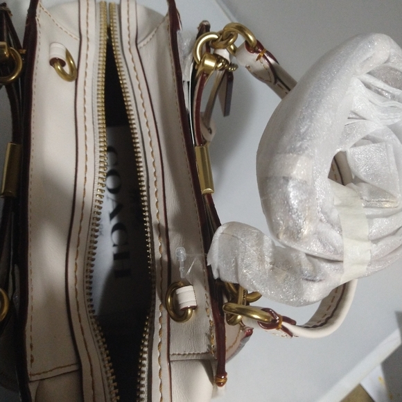 Coach signature logo dreamer 21 leather handbag - Picture 8 of 15